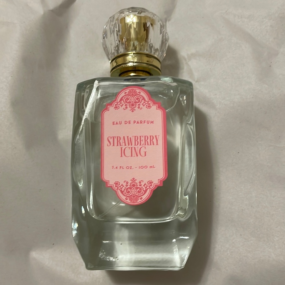 Eau De Parfum Strawberry Icing